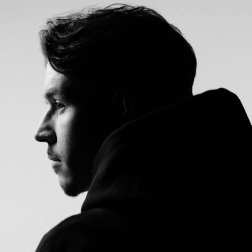 square-image square-image